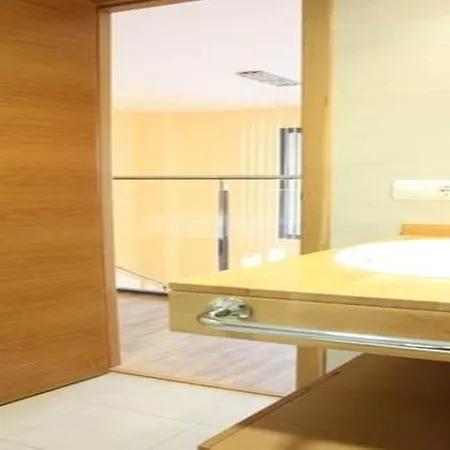 Ohmyloft Valencia Apartment Burjassot