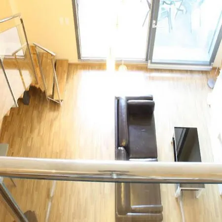 Ohmyloft Valencia בורחאסוט